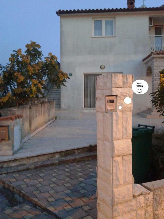 Apartments Mamic Pula Exterior foto
